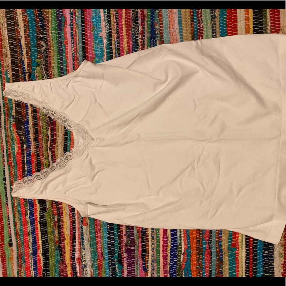 Hi there! I’m selling vintage and hippie clothes for autism awareness!